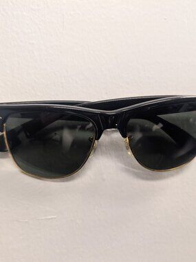 Vintage 1980's - 90's Ray Ban sunglasses
